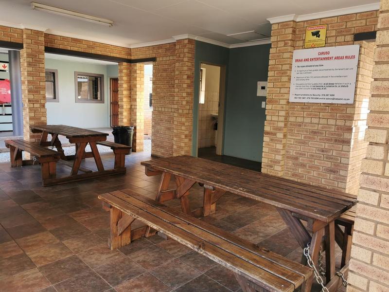 To Let 1 Bedroom Property for Rent in Bult West North West